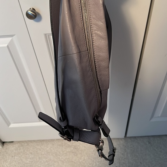 Coach Crossbody Bag. Grey color with lime green interior. - Picture 12 of 12